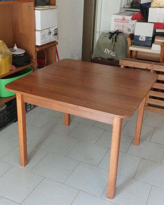 TAVOLO ESTENDIBILE IN LEGNO