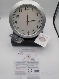 Orologio con camera spia