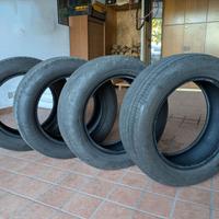 Gomme auto estive 215/60 R17 Goodyear