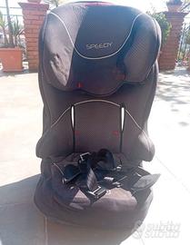 Box, seggiolino auto e trio