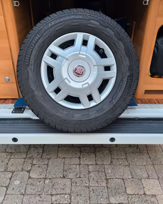 Pneumatici/ruote per camper/furgone