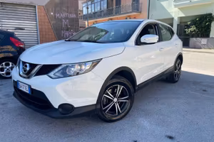 Nissan Qashqai 1.5 dCi Tekna autocarro N 1