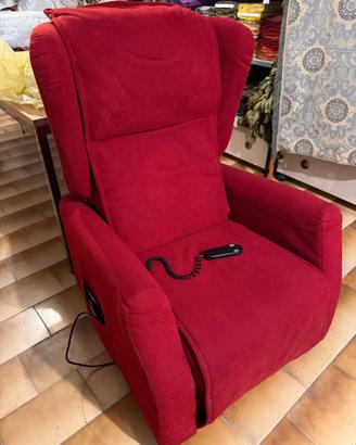 Poltrona elettrica regolabile con telecomando