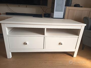mobile TV Ikea hemnes 