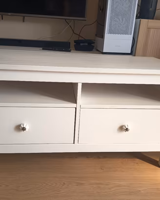 mobile TV Ikea hemnes 