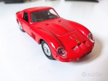 Modellino Ferrari 250 GTO Maisto