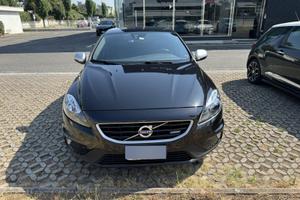 Volvo v40 R design