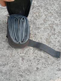 camera bicicletta nuova dentro la borsa 