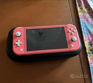 Nintendo Switch Lite più Super Mario Odyssey