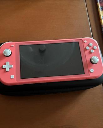 Nintendo Switch Lite più Super Mario Odyssey