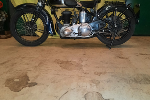 Moto d'epoca Ariel 600 vb de luxe