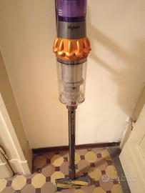 Dyson V15 Detect Submarine
