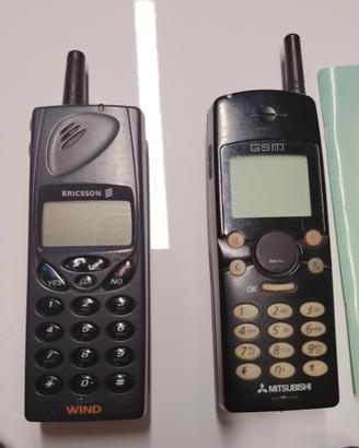 Cellulari da collezione Ericsson e Mitsubishi 