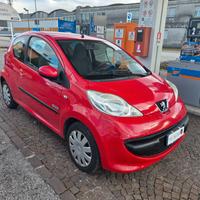 Peugeot 107 1.0 68CV 3p. Sweet Years con 190.000km
