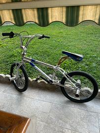Bici BMX ragazzo