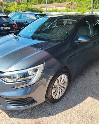 Renault Megane Mégane Sporter Blue dCi 115 CV Duel
