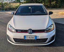 VOLKSWAGEN Golf 7ª serie - 2013 - 385cv