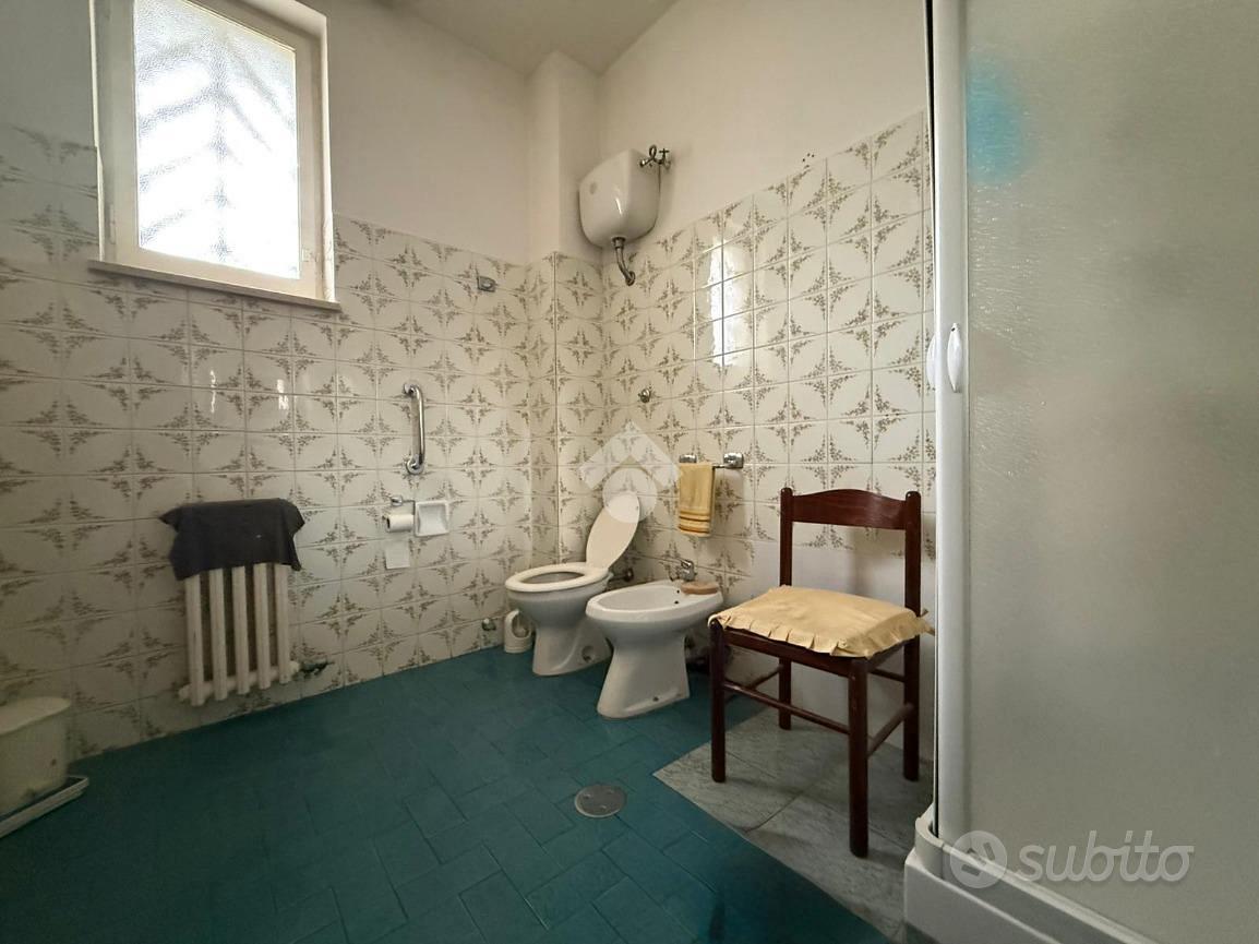 3 LOCALI A BITONTO - Vista 3