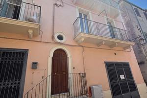 Appartamento pieno centro via agorai