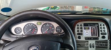 Lancia Lybra 1.9 JTD station wagon