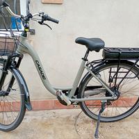bicicletta pedalata assistita