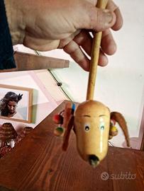 Gioco  da passeggio vintage in legno.