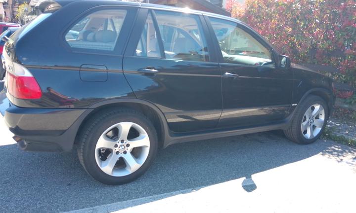i BMW X5 3000i