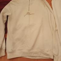 felpa e pantalone