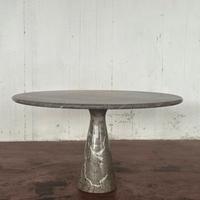 Iconico tavolo M1T70 di Angelo Mangiarotti