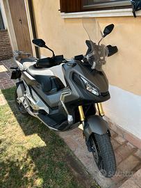 Honda X-adv 750