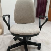 Sedia da ufficio girevole in tessuto 