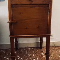 vecchio comodino