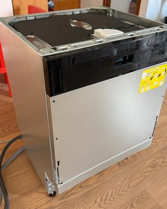 Lavastoviglie Electrolux USATA UN SOLO MESE