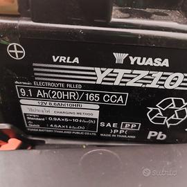 Batteria moto yuasa ytz10 originale