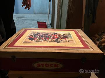 Stock cassetta di vini liquori bottiglie originale