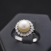 Anello ruff oro bianco 18kt diamanti 0,13ct perla