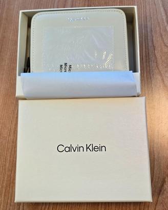 Portafoglio chiaro donna Calvin Klein