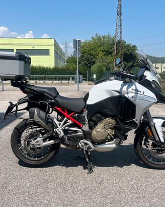 Ducati Multistrada V4s radar tavel