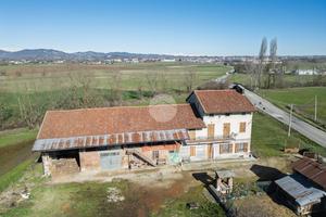 CASA INDIPENDENTE A CHIERI