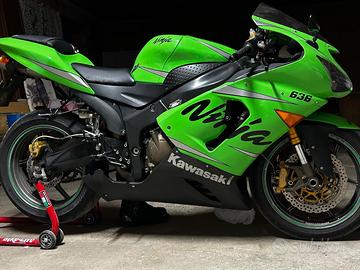Kawasaki ninja ZX6R 636 2005