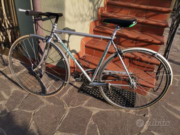 Bicicletta sportiva da uomo