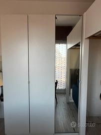 Armadio pax ikea bianco con specchio