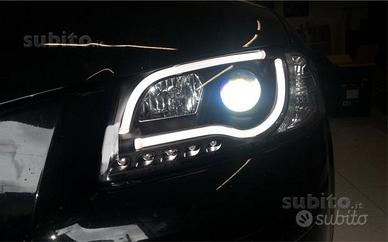 FARI ANTERIORI AUDI A3 8P LED TUBE dal 2003 - 2008