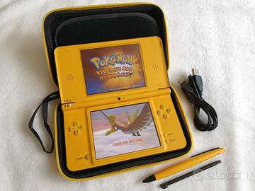 Nintendo DSi XL Yellow