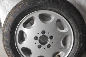 Cerchio in lega Mercedes W124-C124 200-300 epoca