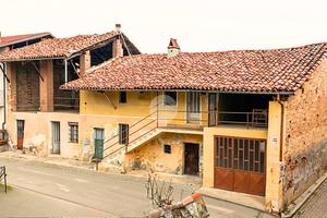CASA INDIPENDENTE A TRINITÀ