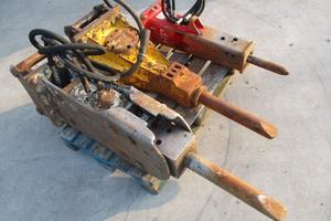 Martelli idraulici usati