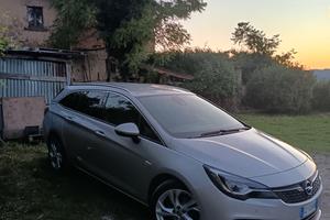 Opel Astra sport tourer 