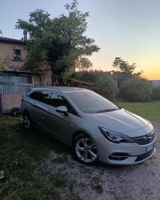 Opel Astra sport tourer 