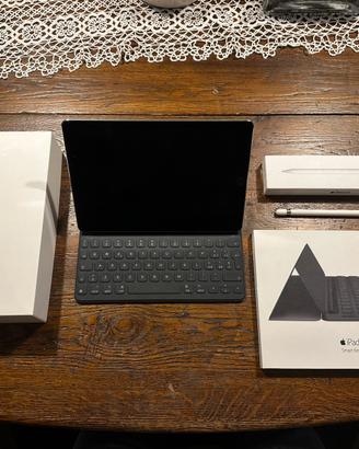 iPad Pro 9.7 128GB + Apple Pencil + Smart Keyboard